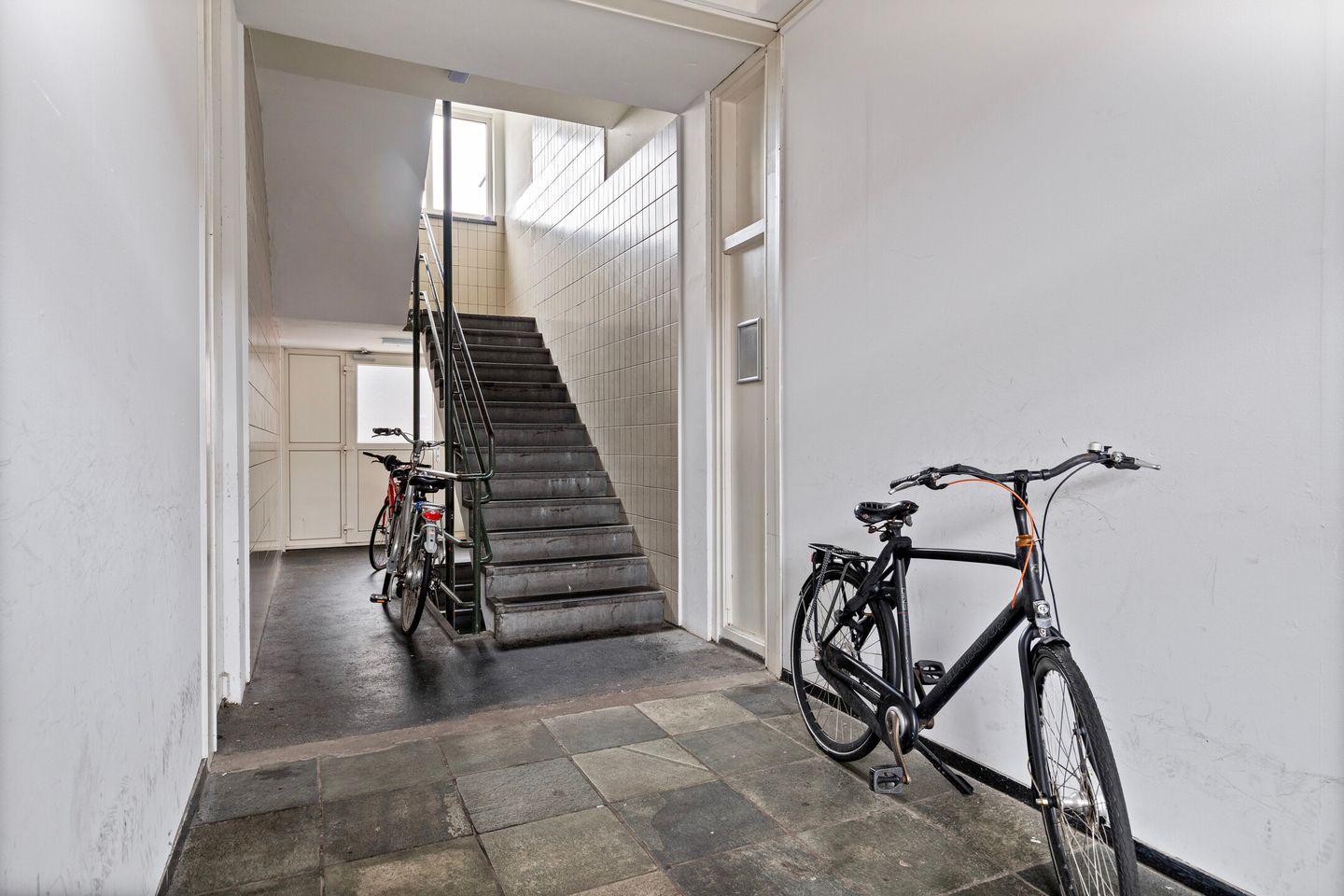 Foto 5 van Leyweg 655