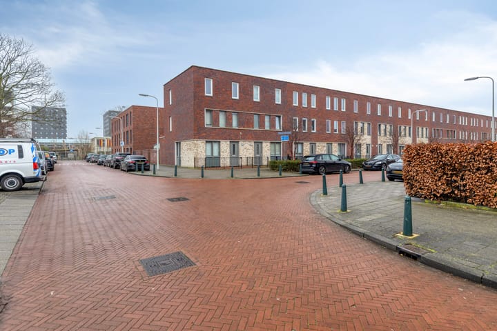 Atmospheric two-room apartment in the heart of The Hague with future potential — 51