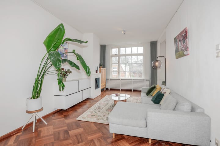 Spacious Double Upper Apartment with Terrace in Historic Voorburg Center — 21
