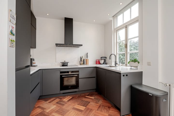 Spacious Double Upper Apartment with Terrace in Historic Voorburg Center — 45
