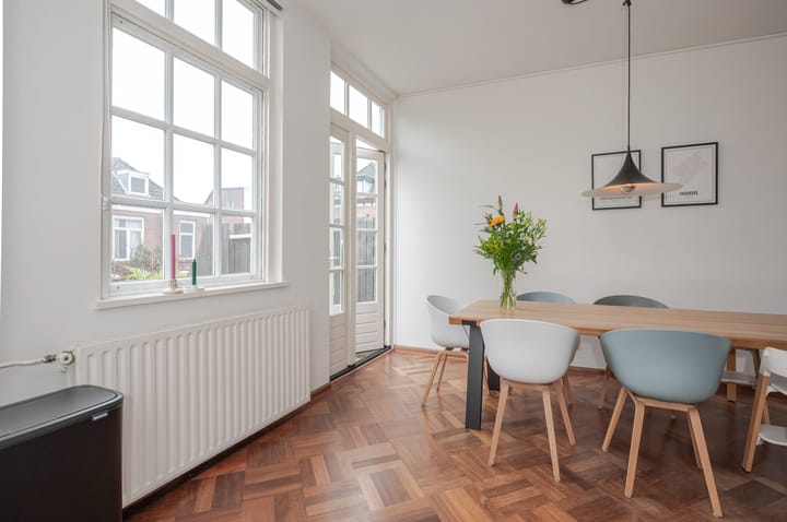 Spacious Double Upper Apartment with Terrace in Historic Voorburg Center — 55