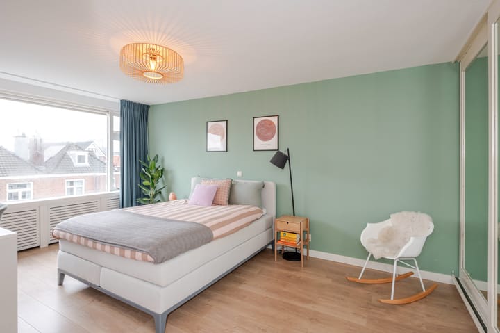 Spacious Double Upper Apartment with Terrace in Historic Voorburg Center — 72