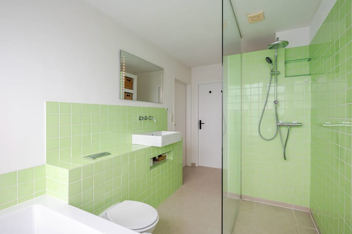 Spacious Double Upper Apartment with Terrace in Historic Voorburg Center — 92