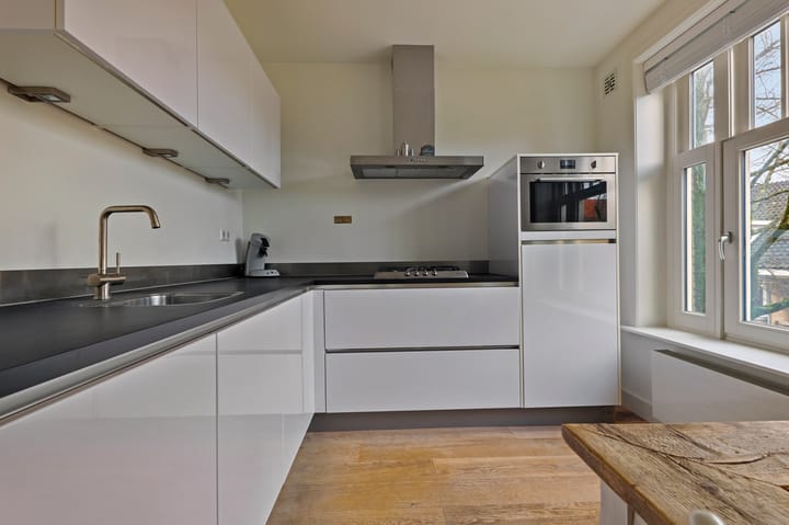 Photo 4 of Donarstraat 11-2