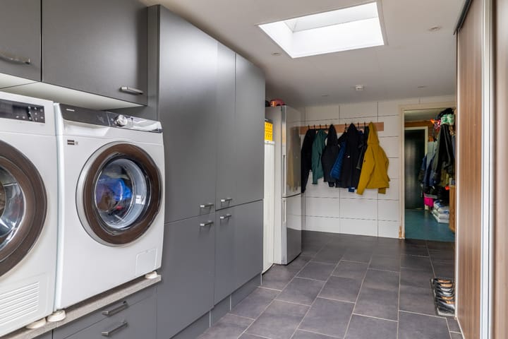 Photo 20 of Van Roijensweg 21-B