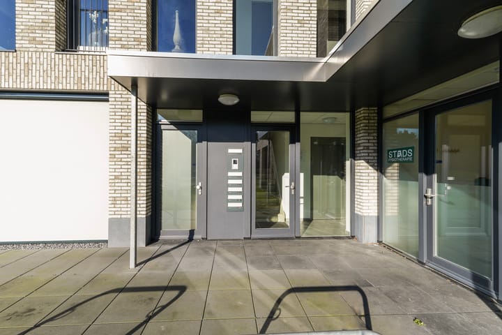 Photo 4 of Reeshofweg 46