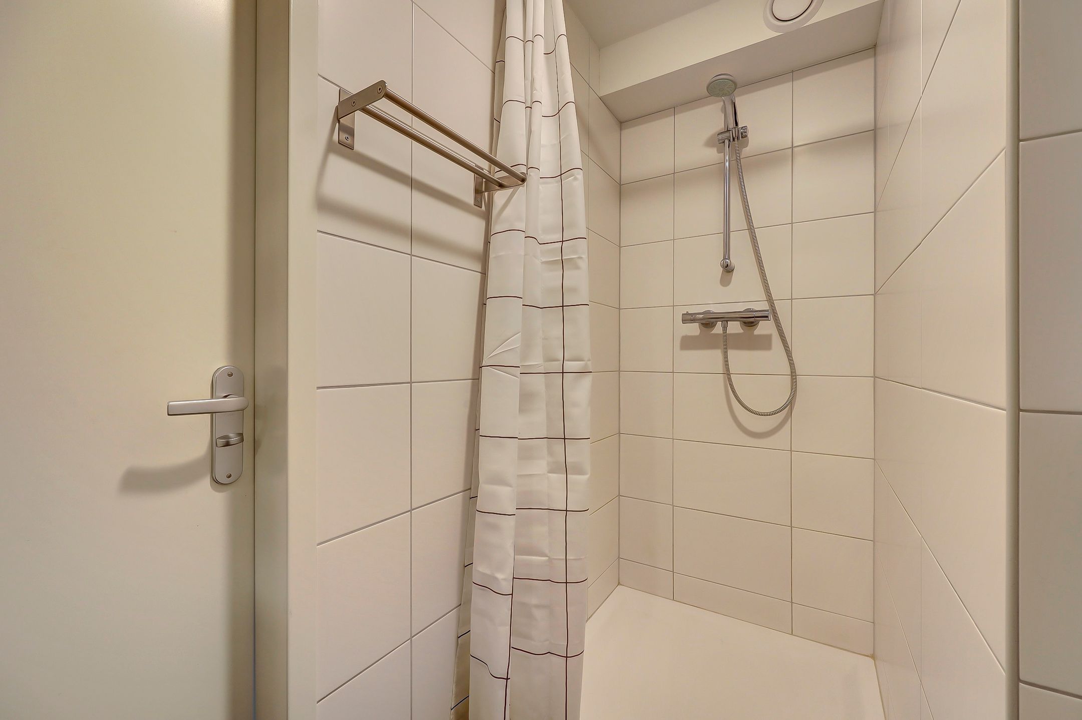 Foto 18 van Eerste Walstraat 3-B