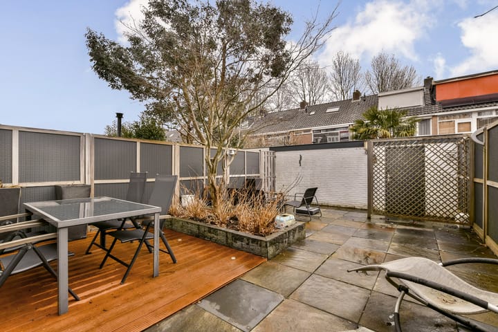 Photo 12 of Willem Klooslaan 61