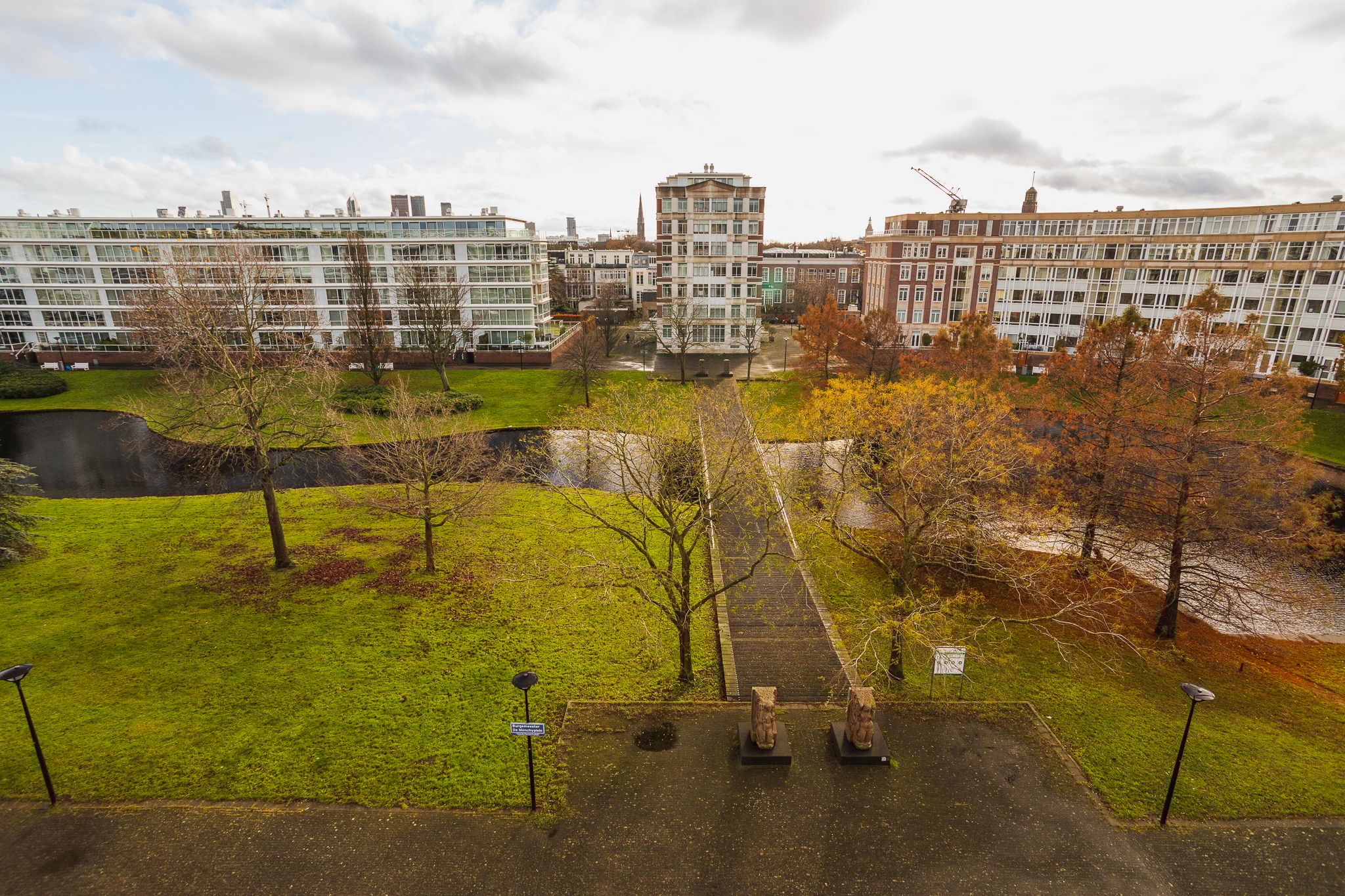 Foto 39 van Burgemeester De Monchyplein 218