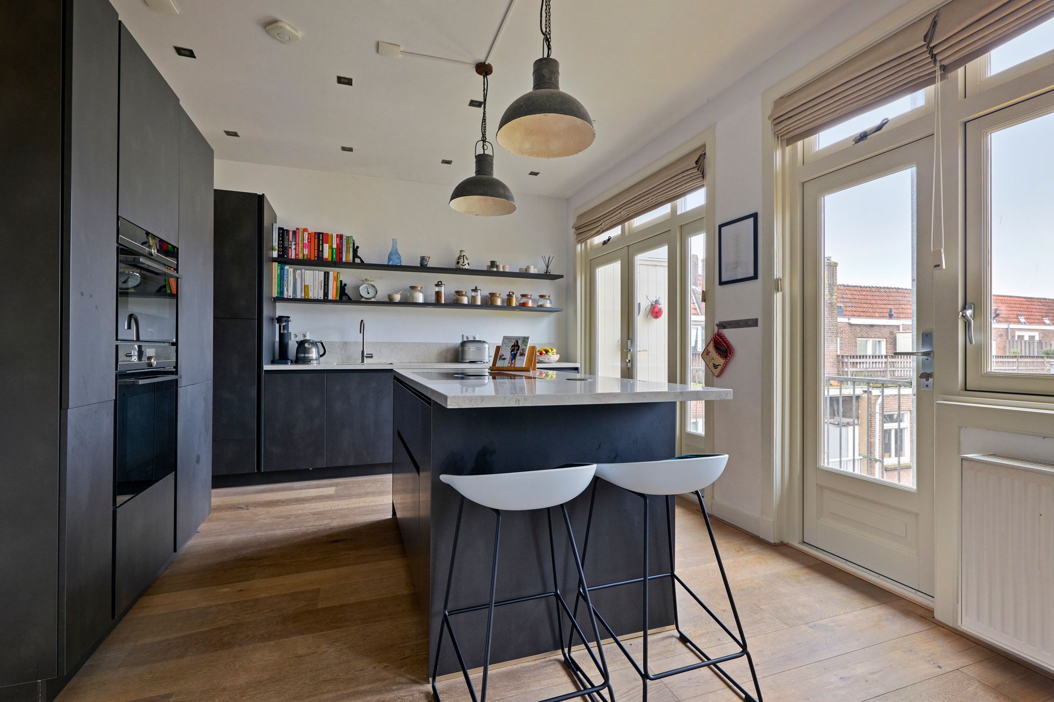 Photo 3 of Niersstraat 22-3