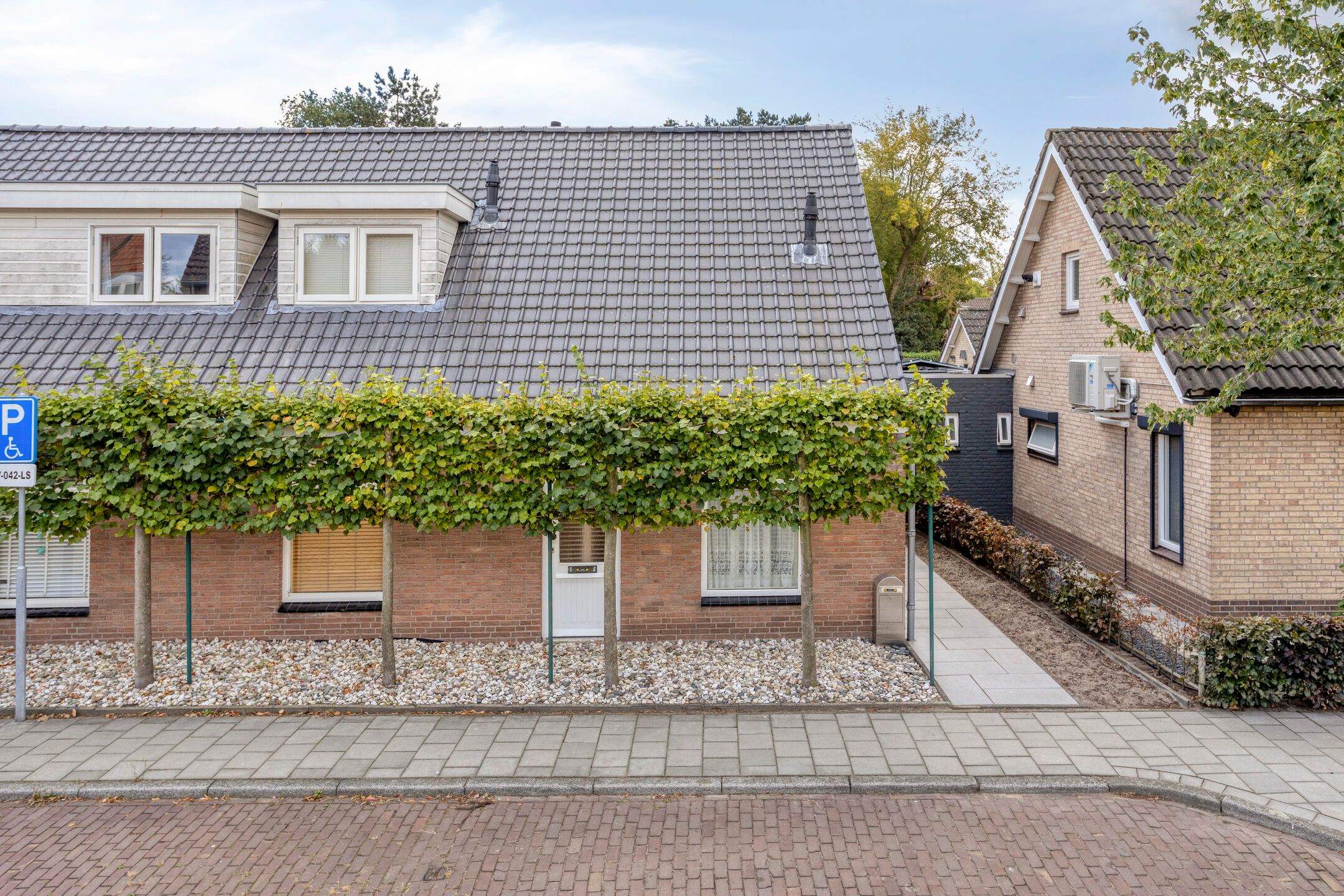 Foto 24 van Antwerpsestraat 27