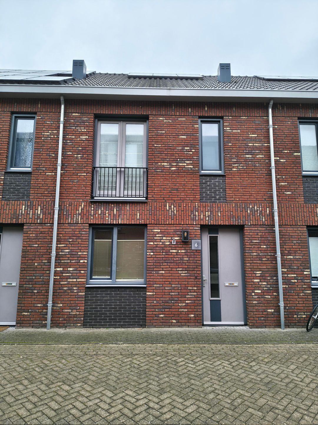 Tussenwoning aan Lambrecht van Linschotenstraat 6, Delft