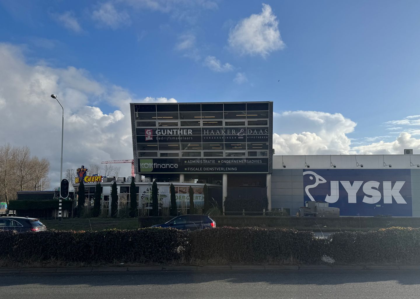 Bekijk foto 2 van Pieter Ghijsenlaan 19-A