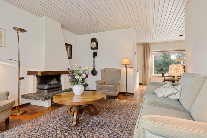 Photo 4 of Albert Schweitzerstraat 28