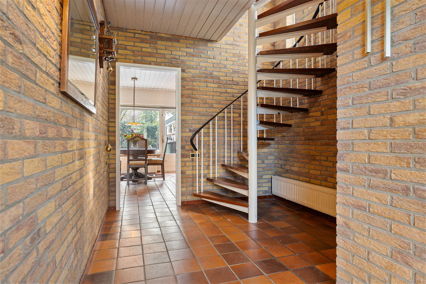 Photo 10 of Albert Schweitzerstraat 28