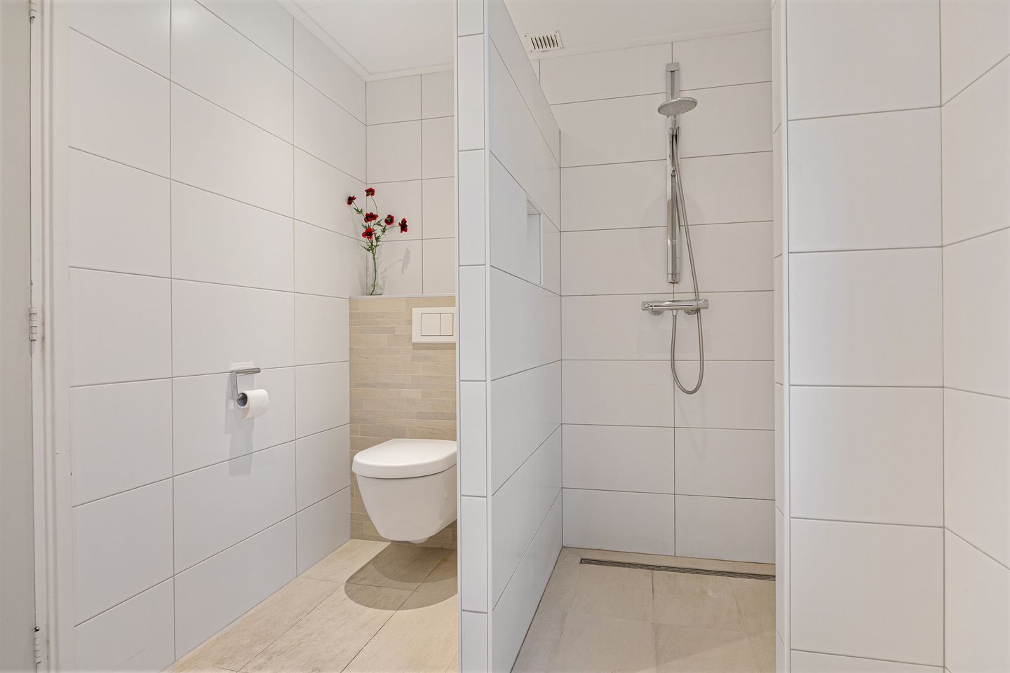 Photo 29 of Albert Schweitzerstraat 28