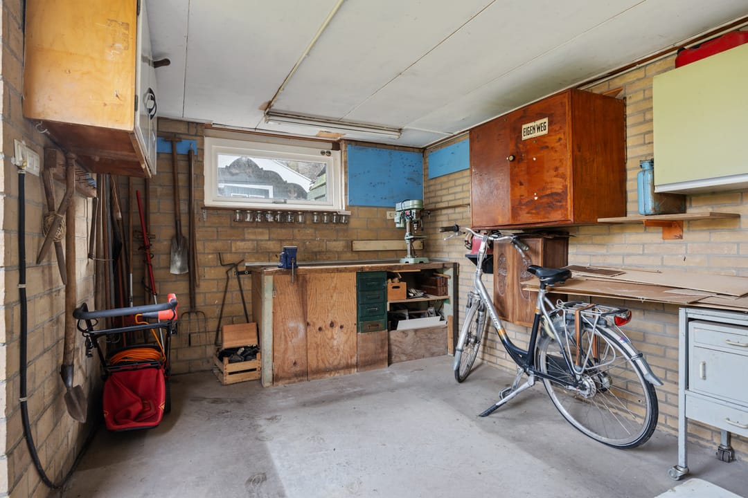 Photo 43 of Albert Schweitzerstraat 28
