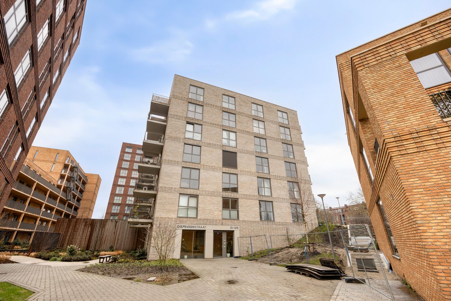 Foto 20 van Diepeveenstraat 47