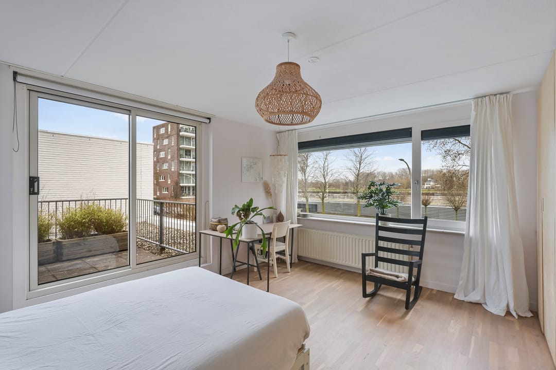 Foto 22 van Beeldsnijderstraat 154