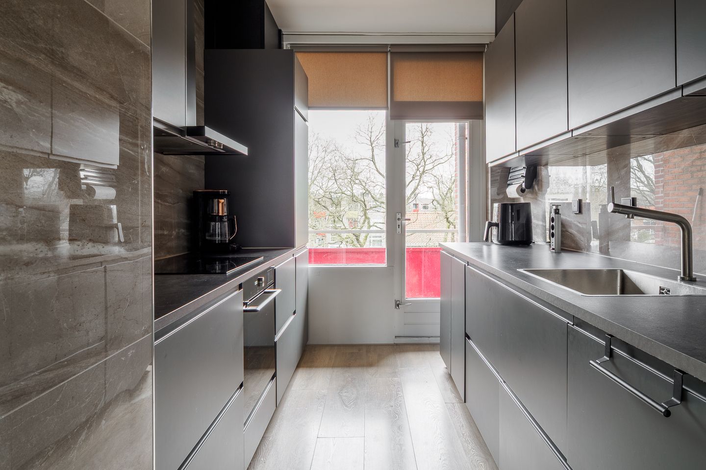 Photo 4 of Arubastraat 28