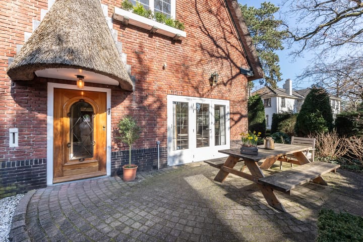 Charming Thatched Villa Adjacent to the Dunes in Bentveld — 10