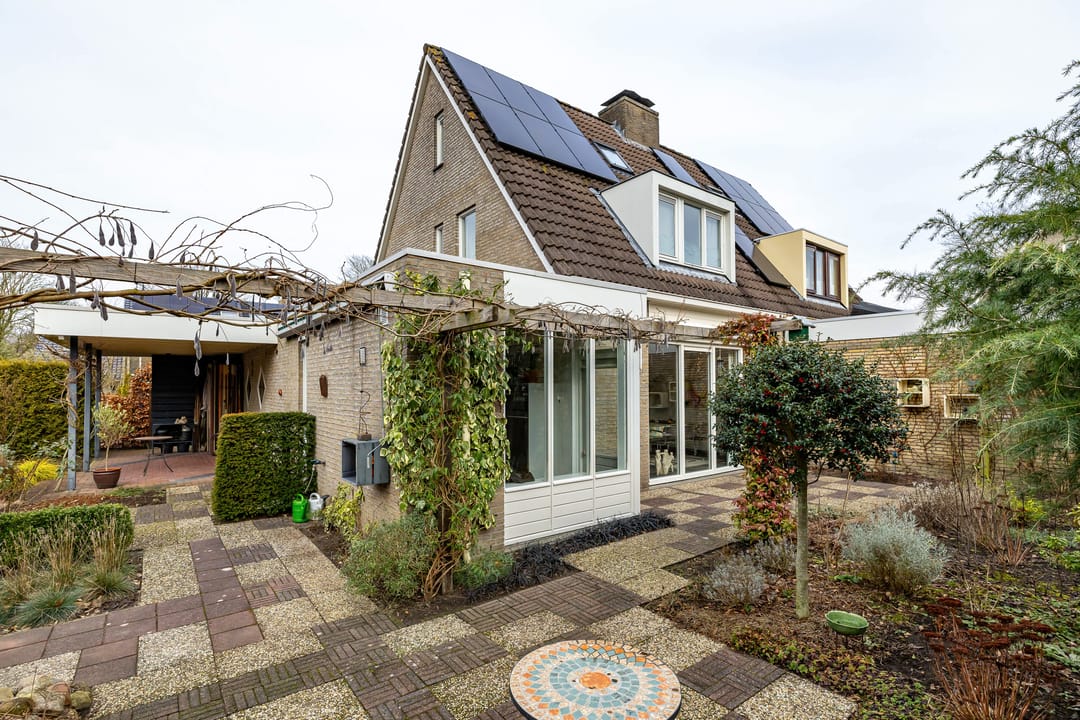 Foto 2 van Mikkenkamp 8