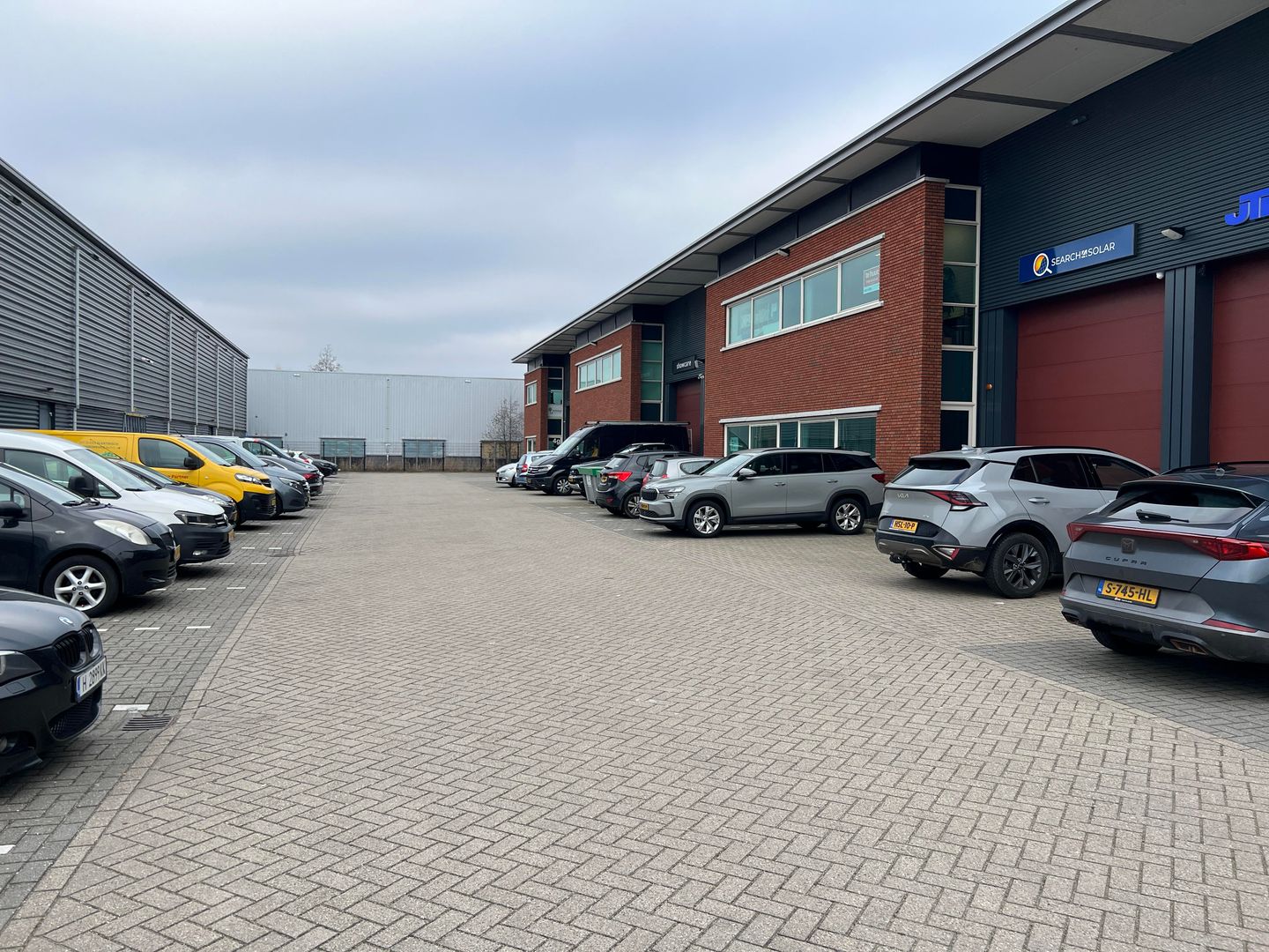 View photo 2 of Riga 4-k