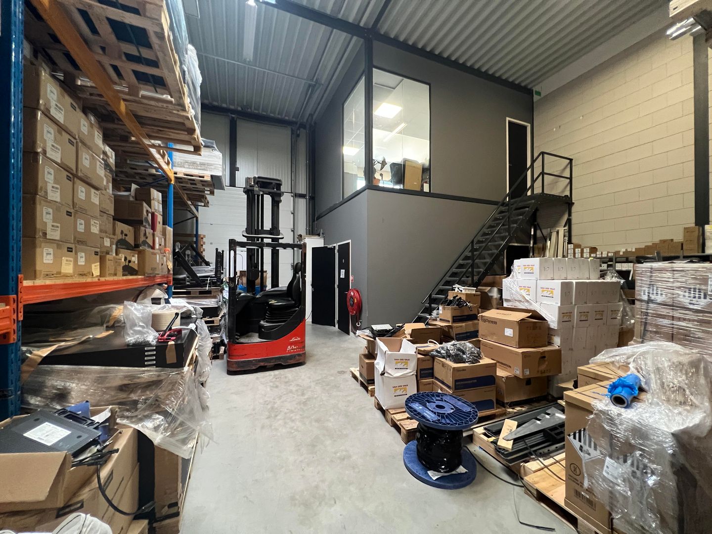 View photo 5 of Riga 4-k