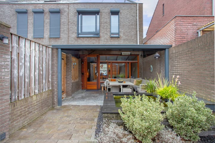 Foto 2 van Maximalaan 4