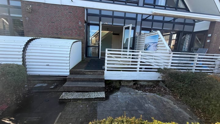 Foto 2 van Dr. Marga Klompéhof 29