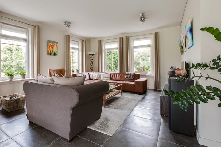 Exclusive Detached Villa in Green Landscape Near Rotterdam — 20