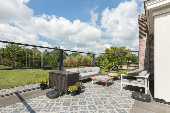 Exclusive Detached Villa in Green Landscape Near Rotterdam — 72