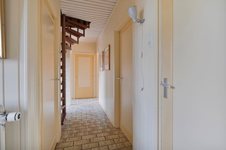 Foto 9 van Van Teylingenweg 109-A