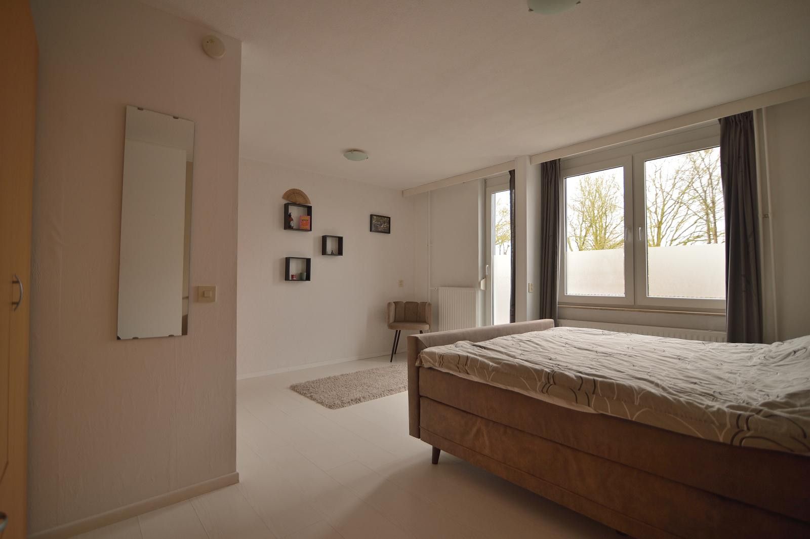 Foto 33 van Burg. Baron van Hövellstraat 5