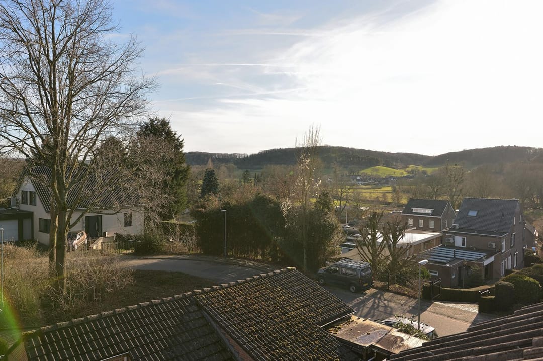 Foto 46 van Burg. Baron van Hövellstraat 5