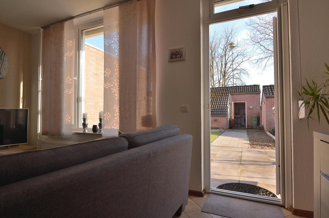 Foto 22 van Burg. Baron van Hövellstraat 5