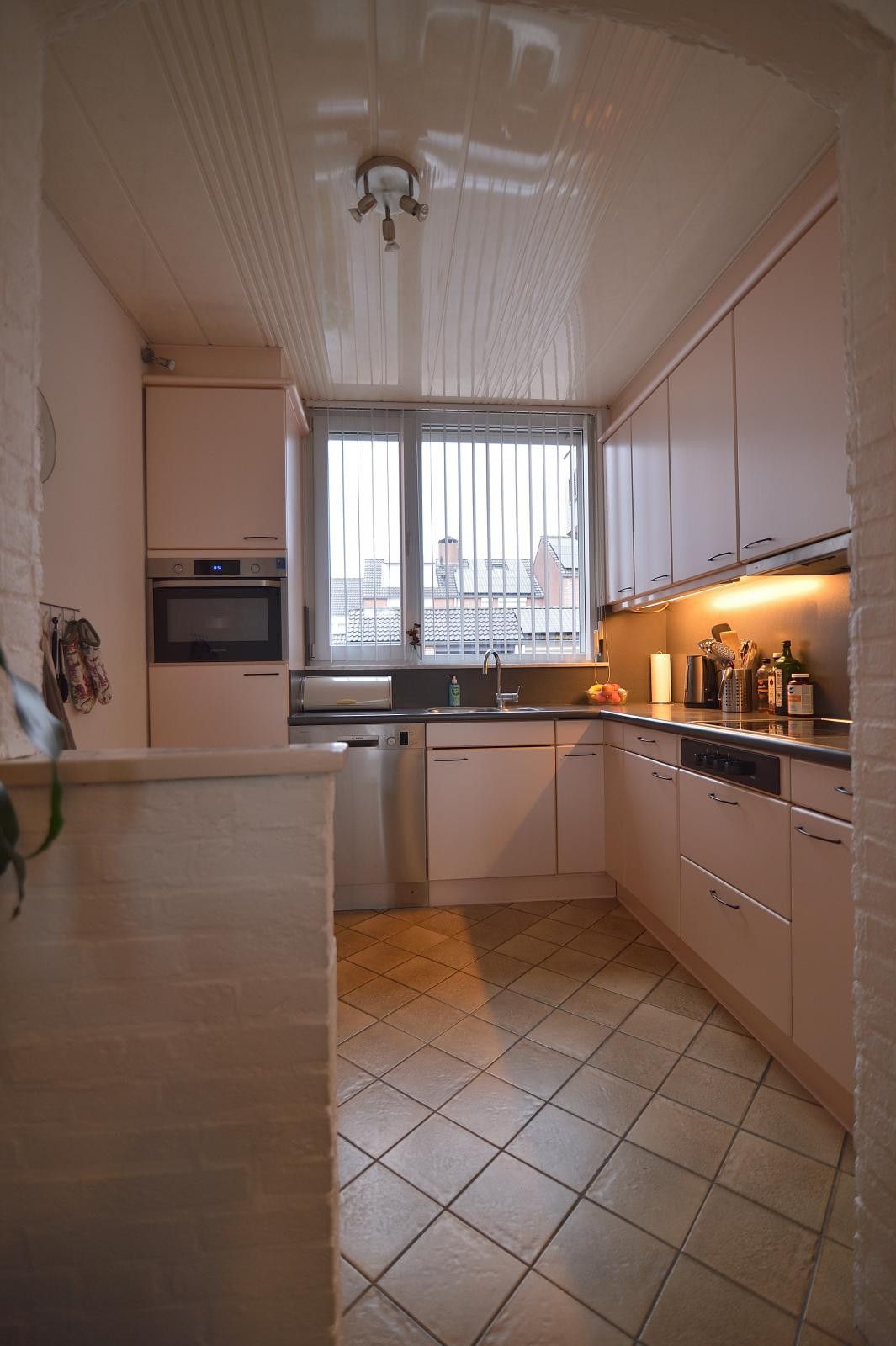 Foto 15 van Burg. Baron van Hövellstraat 5