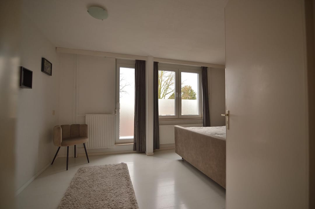 Foto 31 van Burg. Baron van Hövellstraat 5