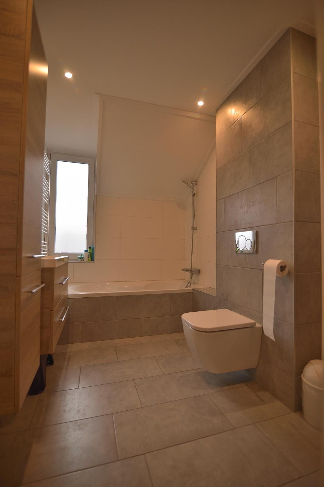 Foto 35 van Burg. Baron van Hövellstraat 5