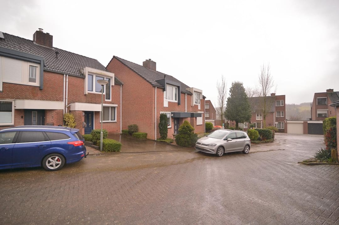 Foto 2 van Burg. Baron van Hövellstraat 5