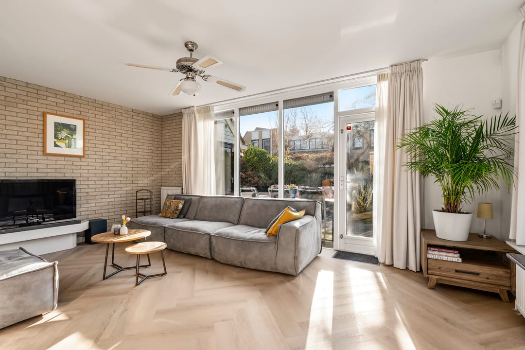 Photo 2 of Liesbos 62