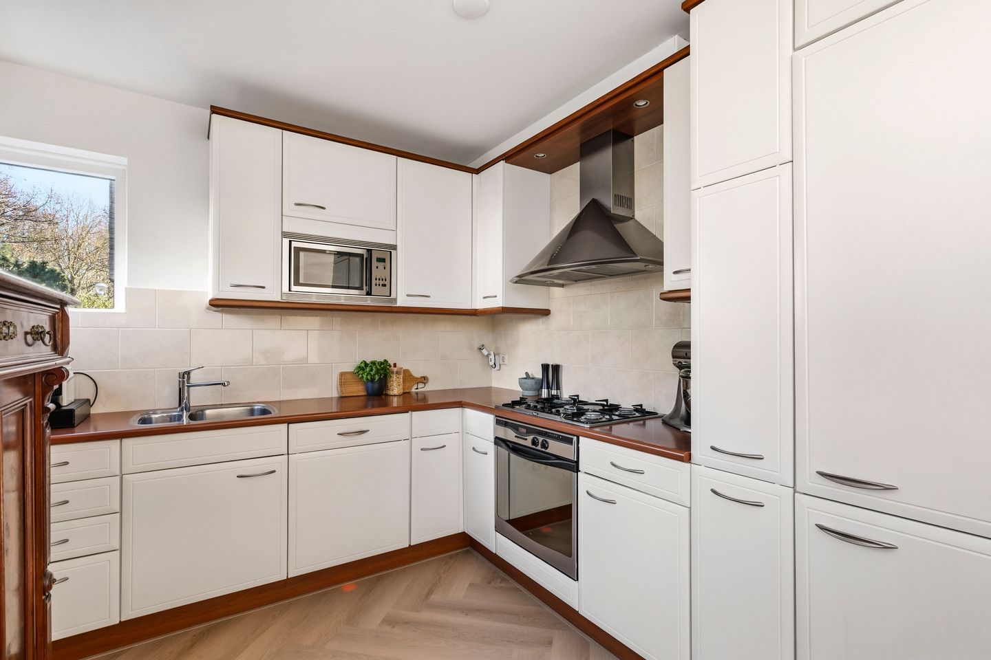 Photo 4 of Liesbos 62