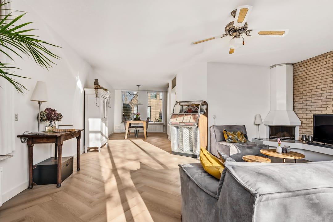 Photo 7 of Liesbos 62