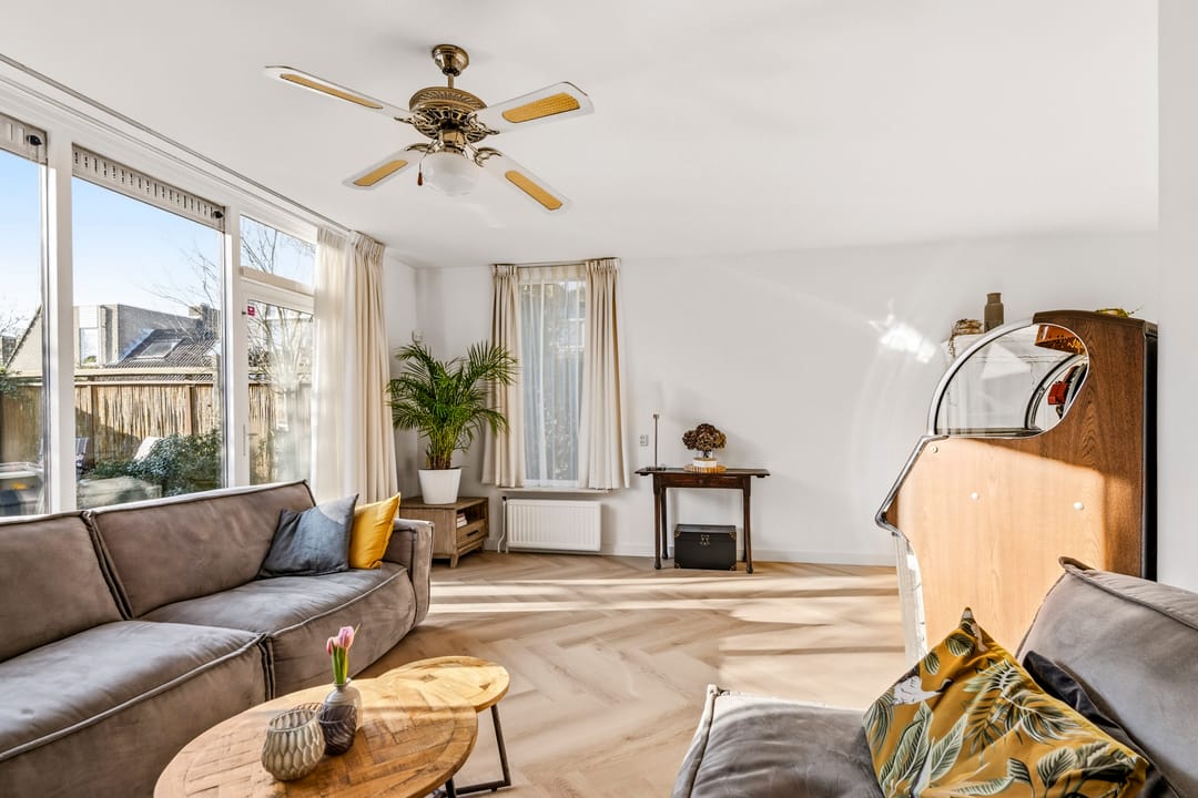 Photo 8 of Liesbos 62