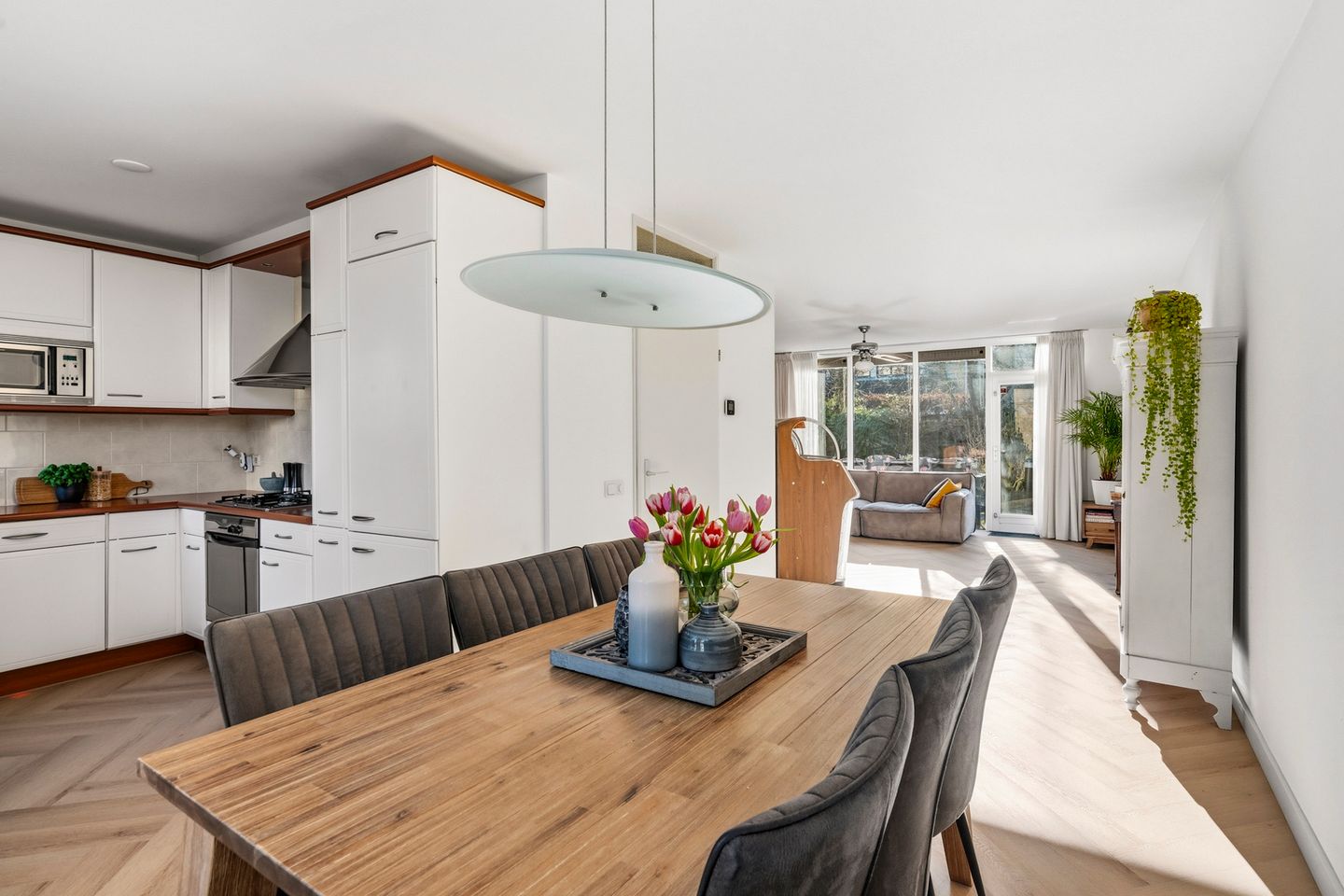 Photo 10 of Liesbos 62