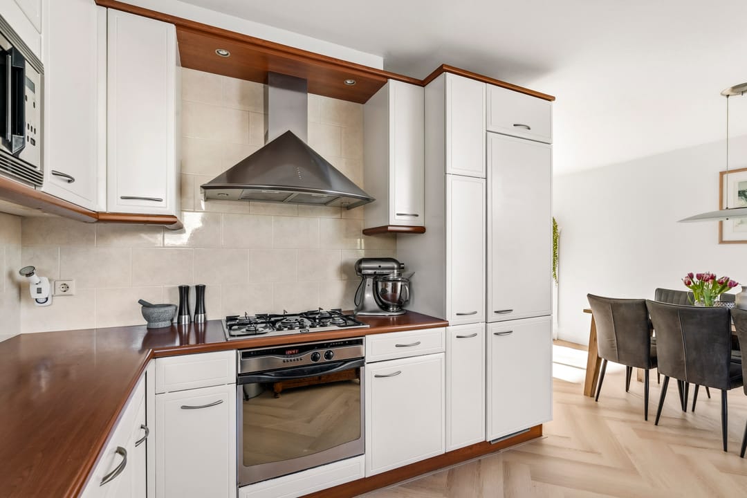 Photo 13 of Liesbos 62