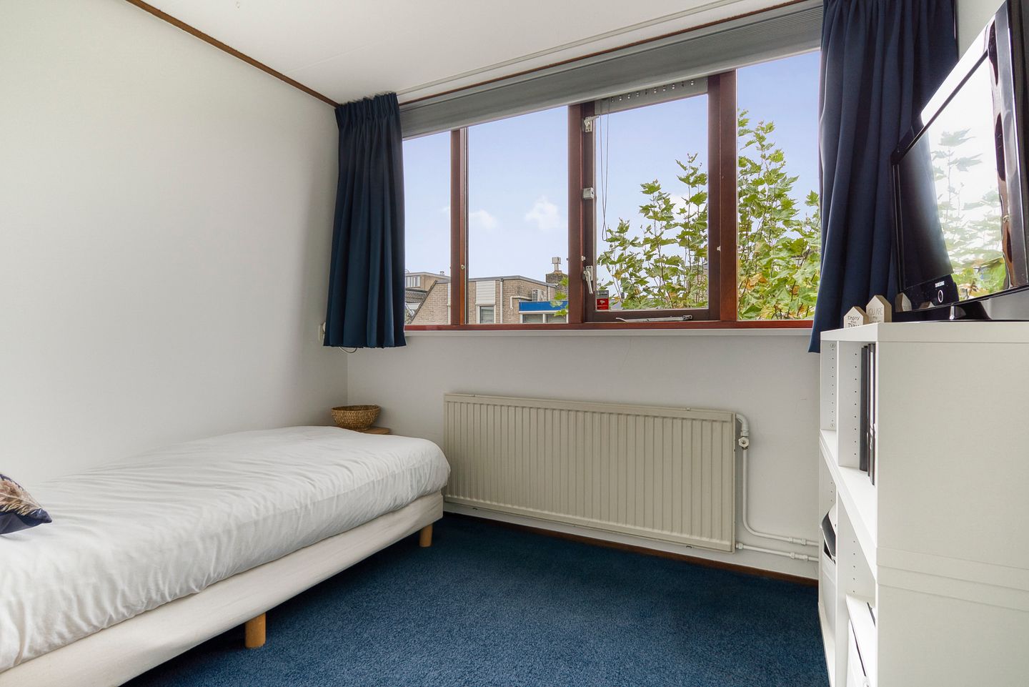 Photo 20 of Liesbos 62