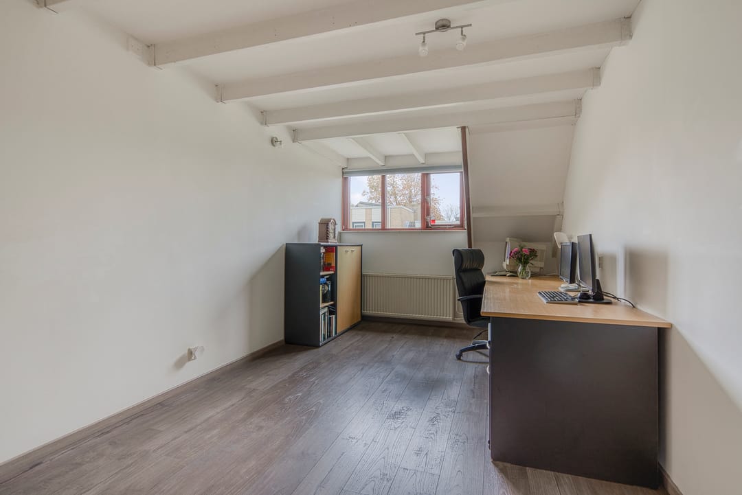 Photo 22 of Liesbos 62