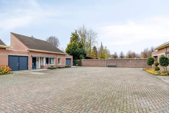 Foto 2 van Wilgeroosje 9