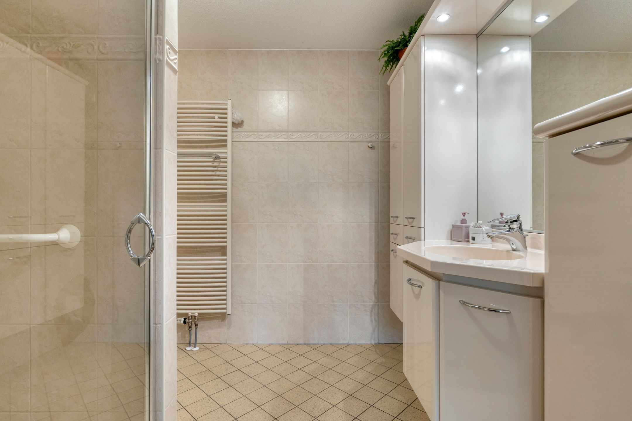 Foto 24 van Wilgeroosje 9